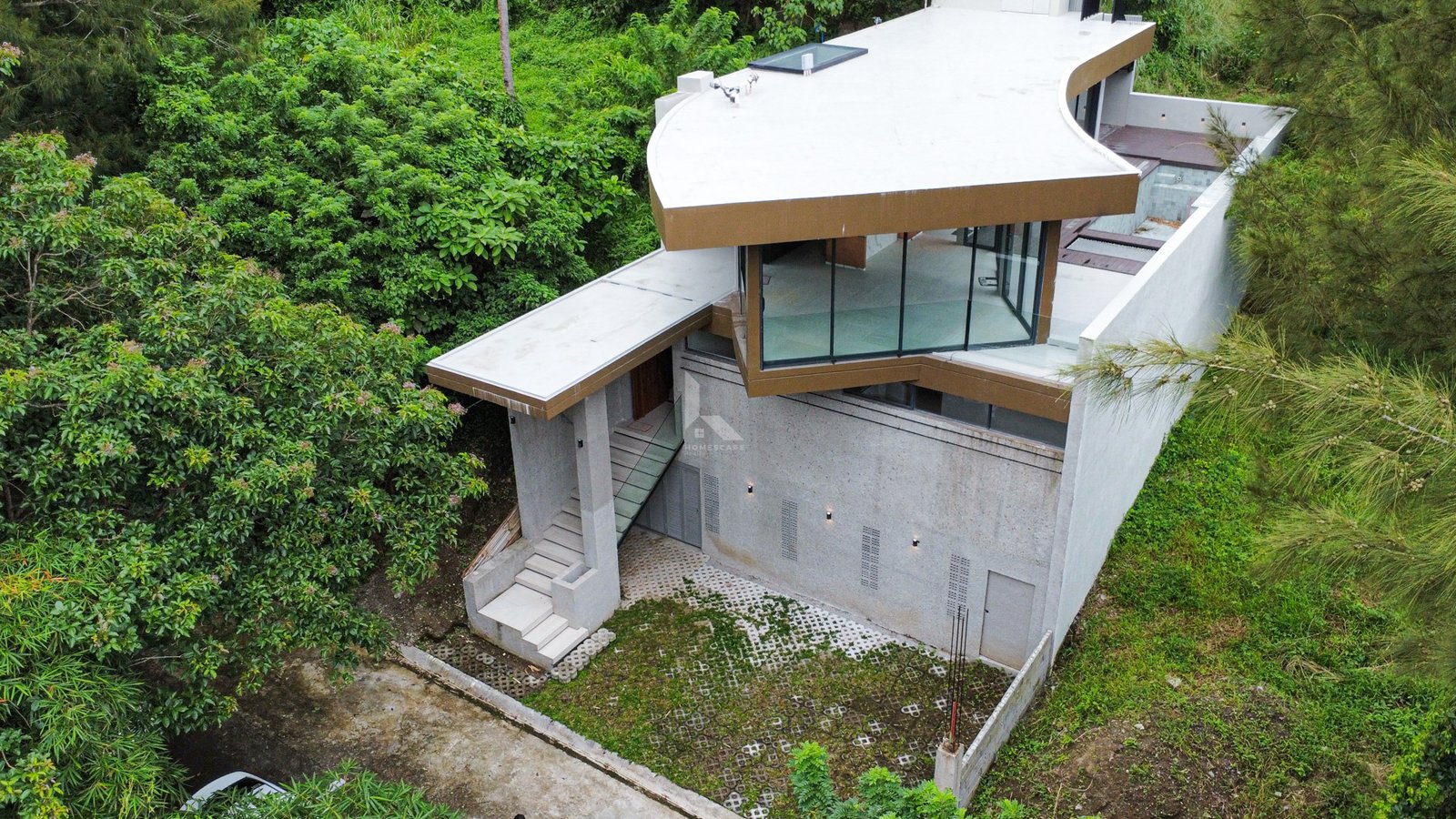 Exceptional Modern Brutalist House and Lot For Sale in Farmville ...