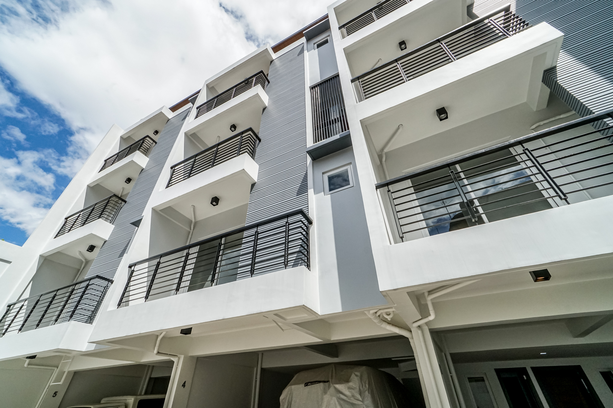 Townhouse for Sale in 7th Ave. Cubao, Quezon City