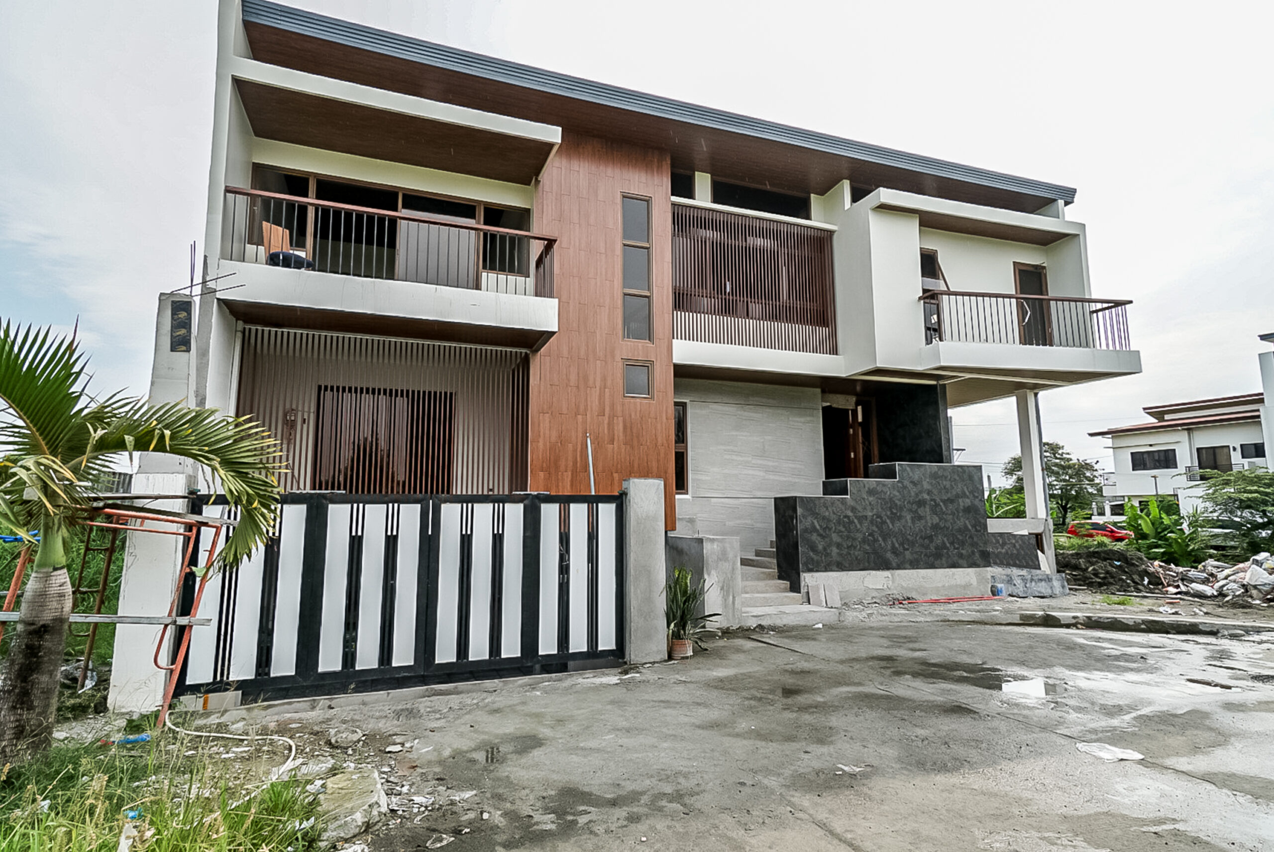 House and Lot for Sale in Greenwoods, Pasig City
