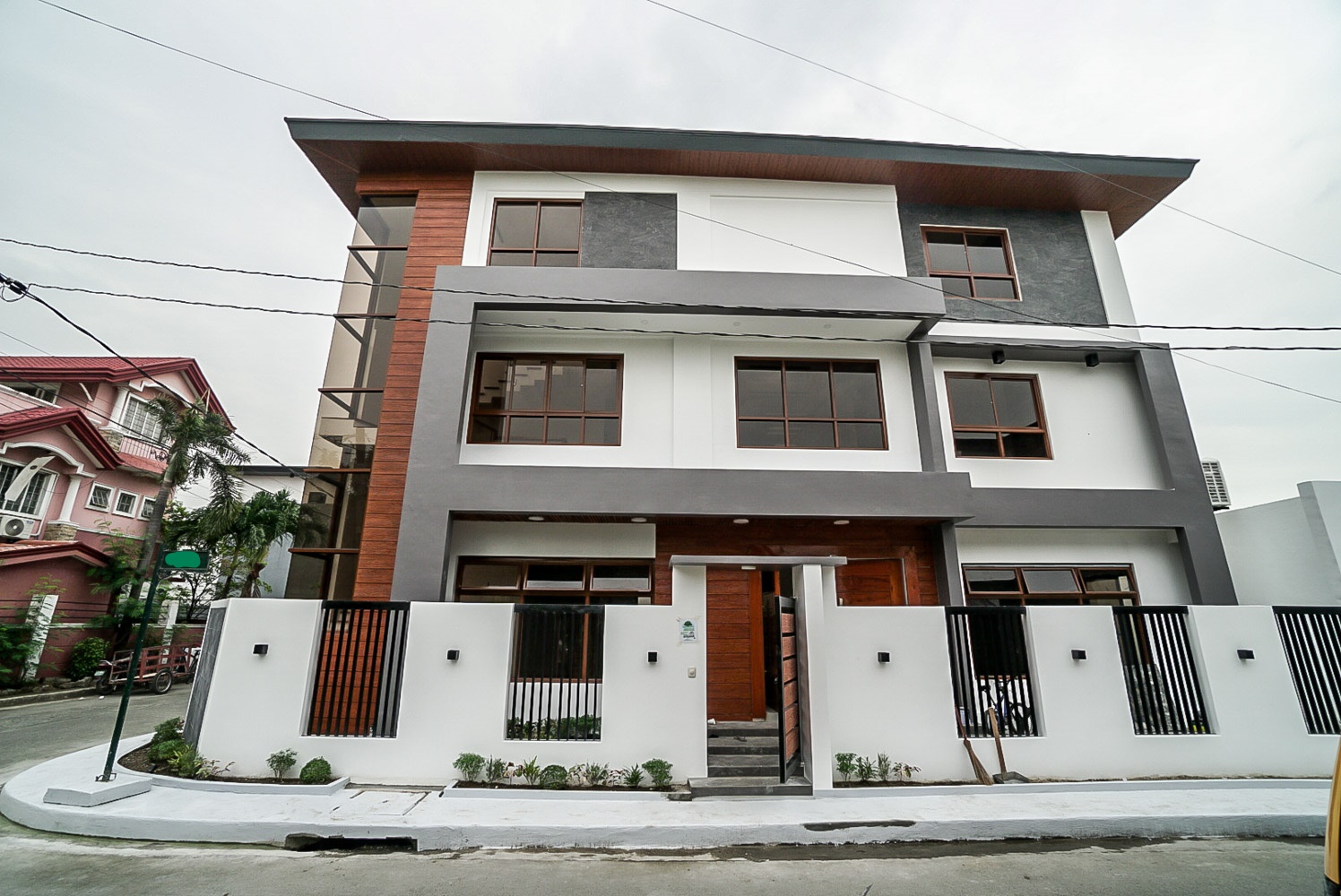 3 Storey Modern Tropical House for sale in Greenwoods Subdivision, Pasig City