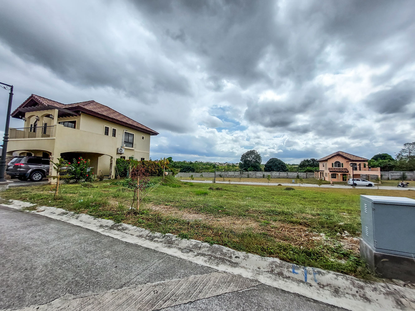 Grand Lot for Sale 632 sqm in Amore Portofino, Las Pinas City corner of  Dasmarinas Cavite