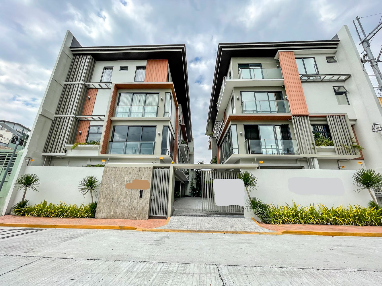 Modern Townhouse for Sale Located in Paco, Manila