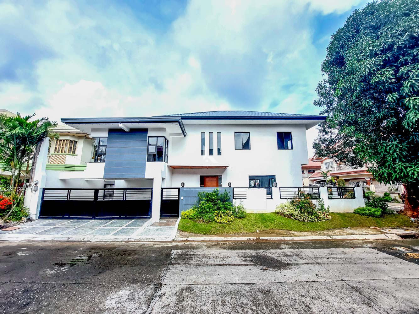 Asian Contemporary Inspired House for sale in Filinvest east home, Cainta rizal