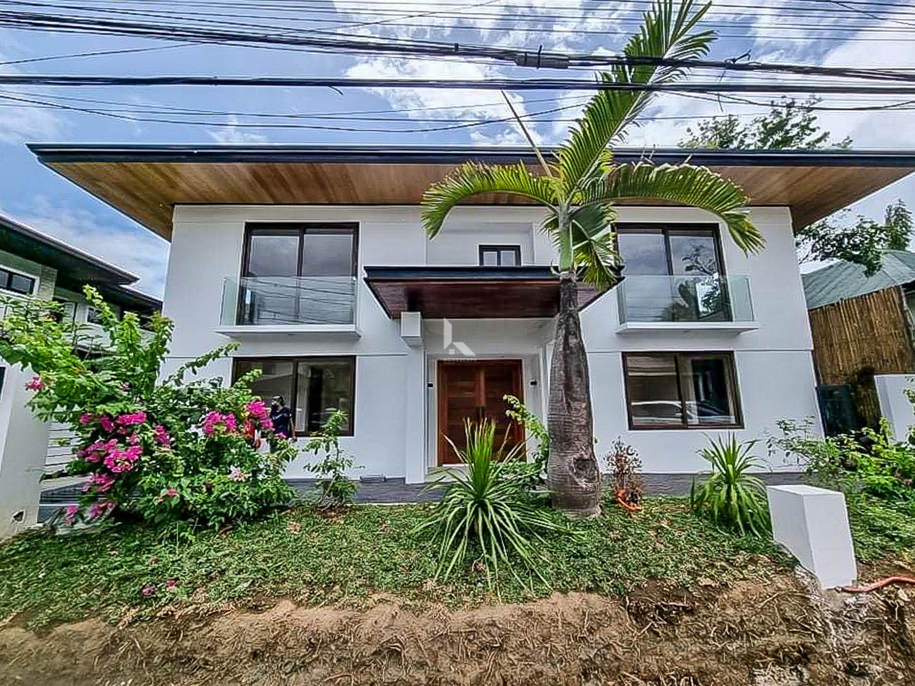 2 Storey House and Lot with Swimming Pool for Sale in Ayala Alabang Village, Muntinlupa City
