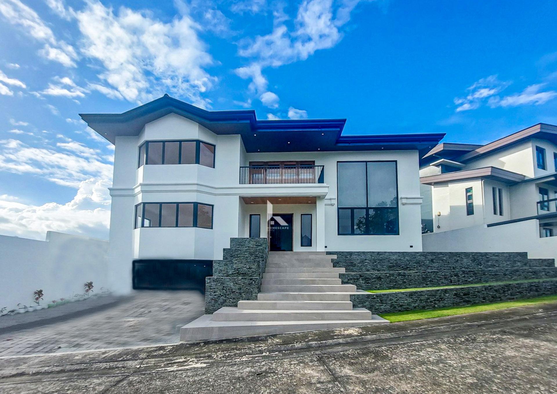 Remarkable 3 Storey House and Lot for Sale in Ayala Southvale Village, Las Pinas City