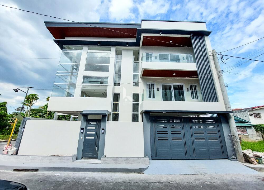 3 Storey Corner House and Lot for Sale in Greenwoods Executive Village, Pasig City