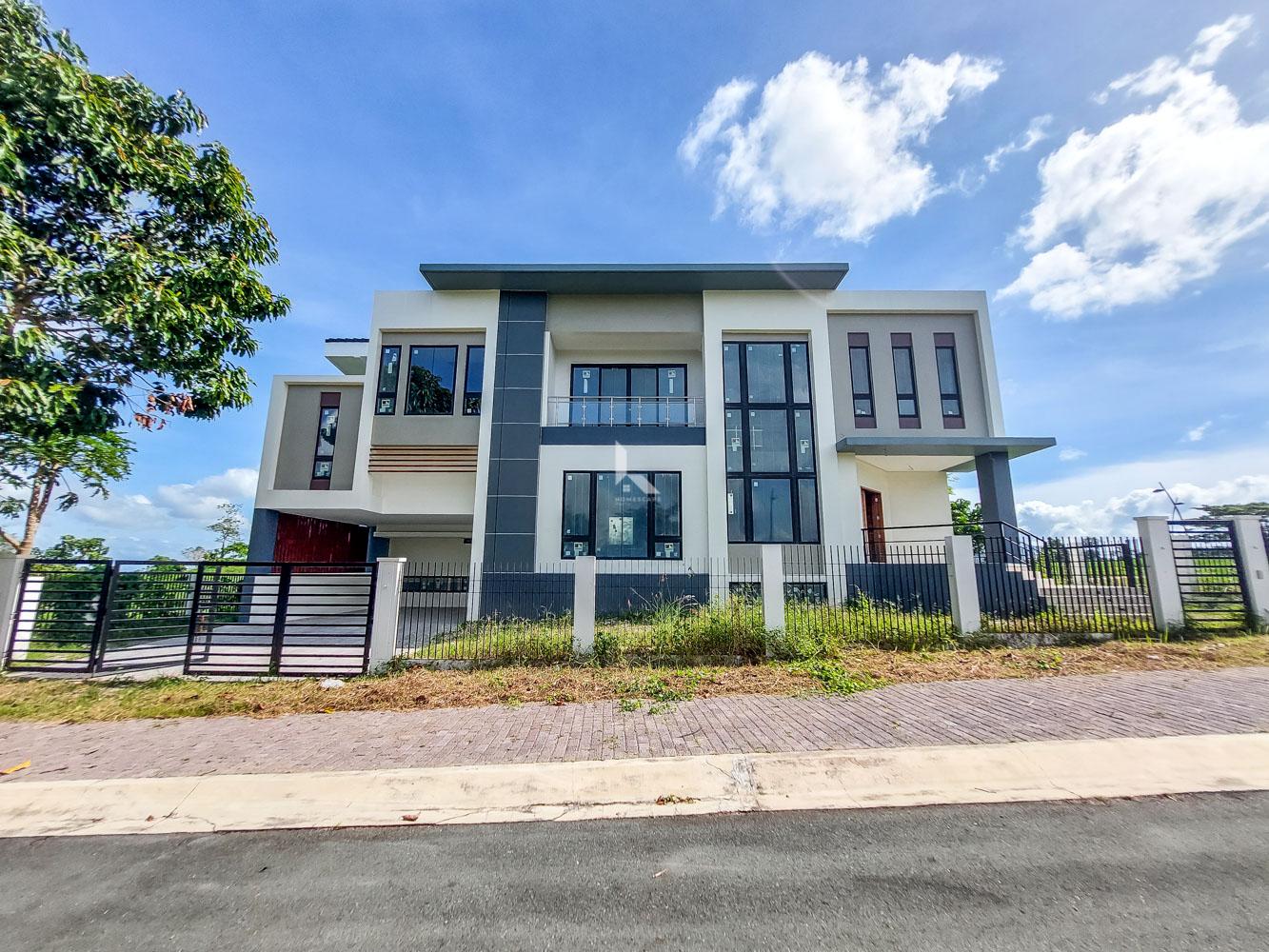 Brand New 3 Storey Modern House and Lot for Sale in Riomonte Nuvali, Laguna