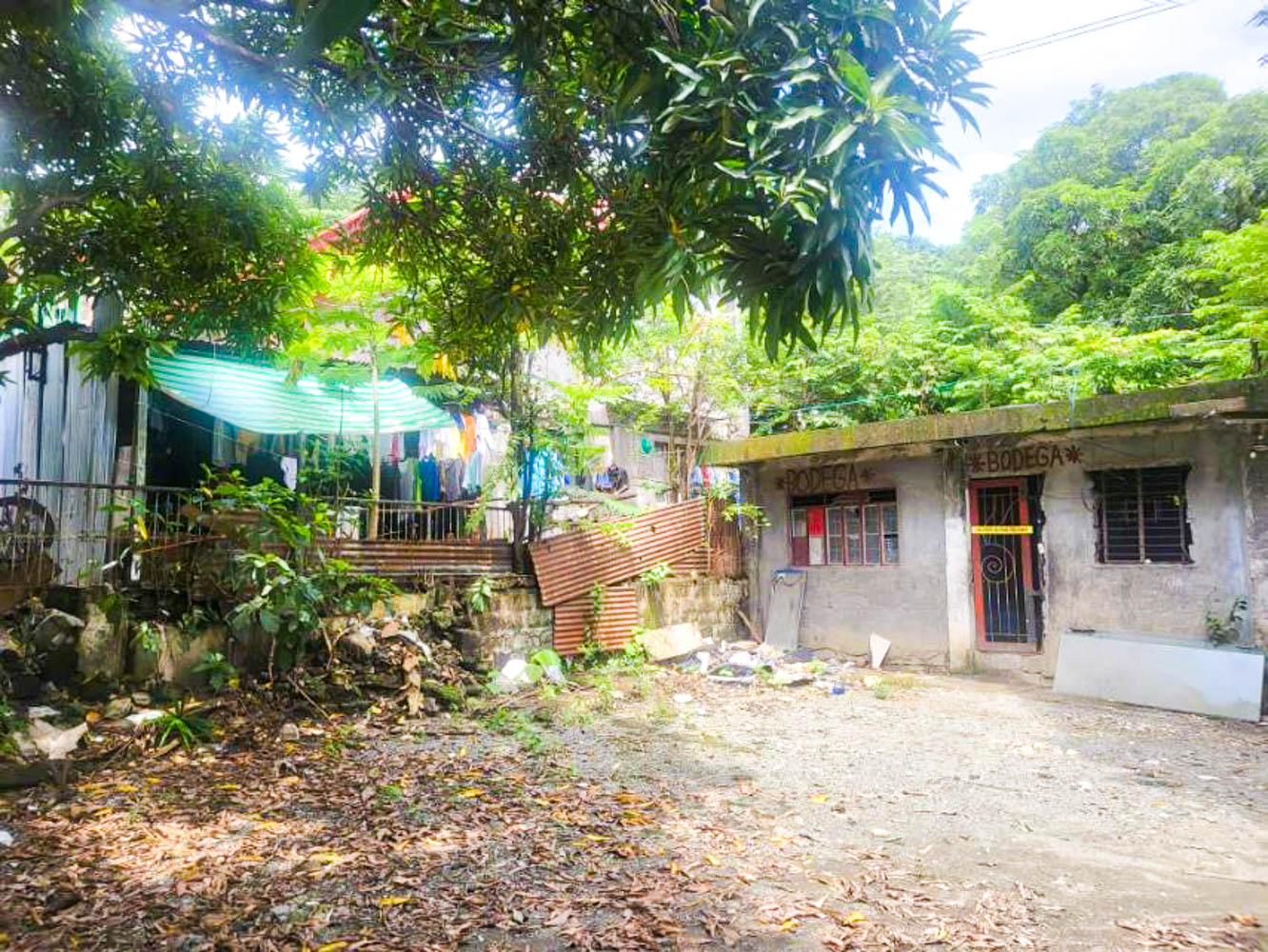 1054 sqm Vacant Lot with 2 Storey House for Lease in Nieves Hills, Angono Rizal