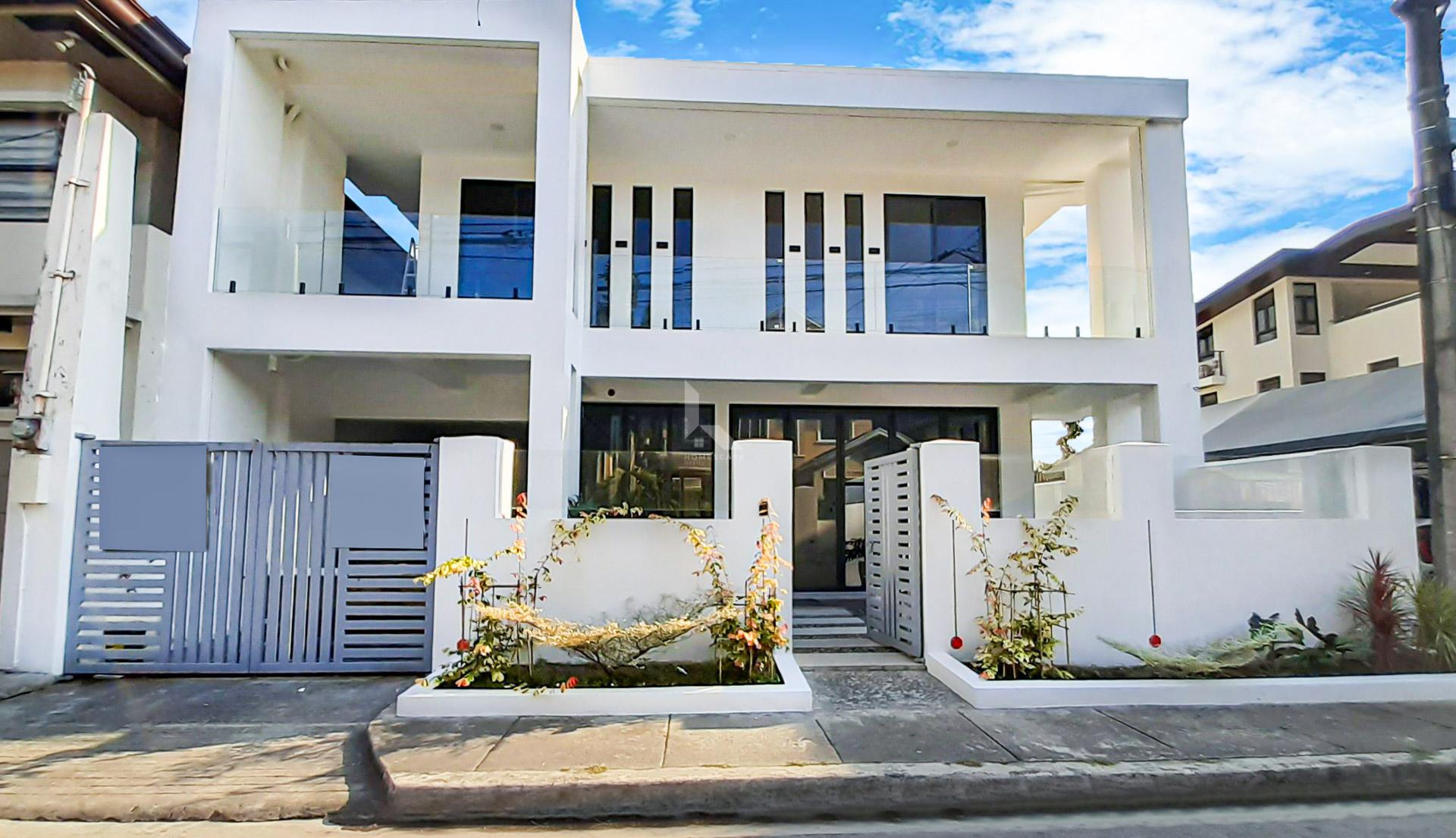 Immaculate White House and Lot for sale in Vermont Park Subdivision, Antipolo City