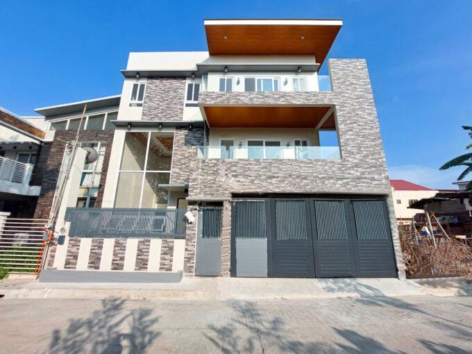 Notable Brand New Modern House in Greenwoods Executive Village, Pasig City