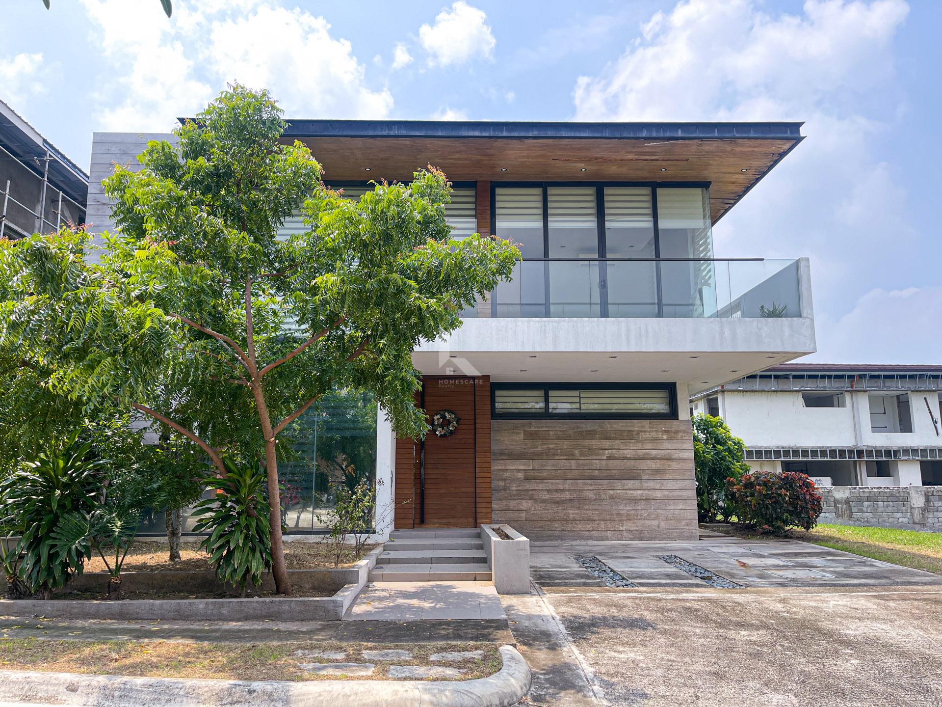 Sophisticated Designer Home For Sale in The Enclave Alabang, Las Pinas City