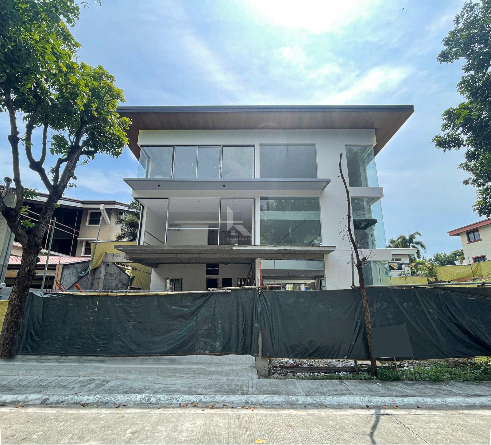 Ongoing Tri Level House For Sale in Hillsborough Alabang, Muntinlupa