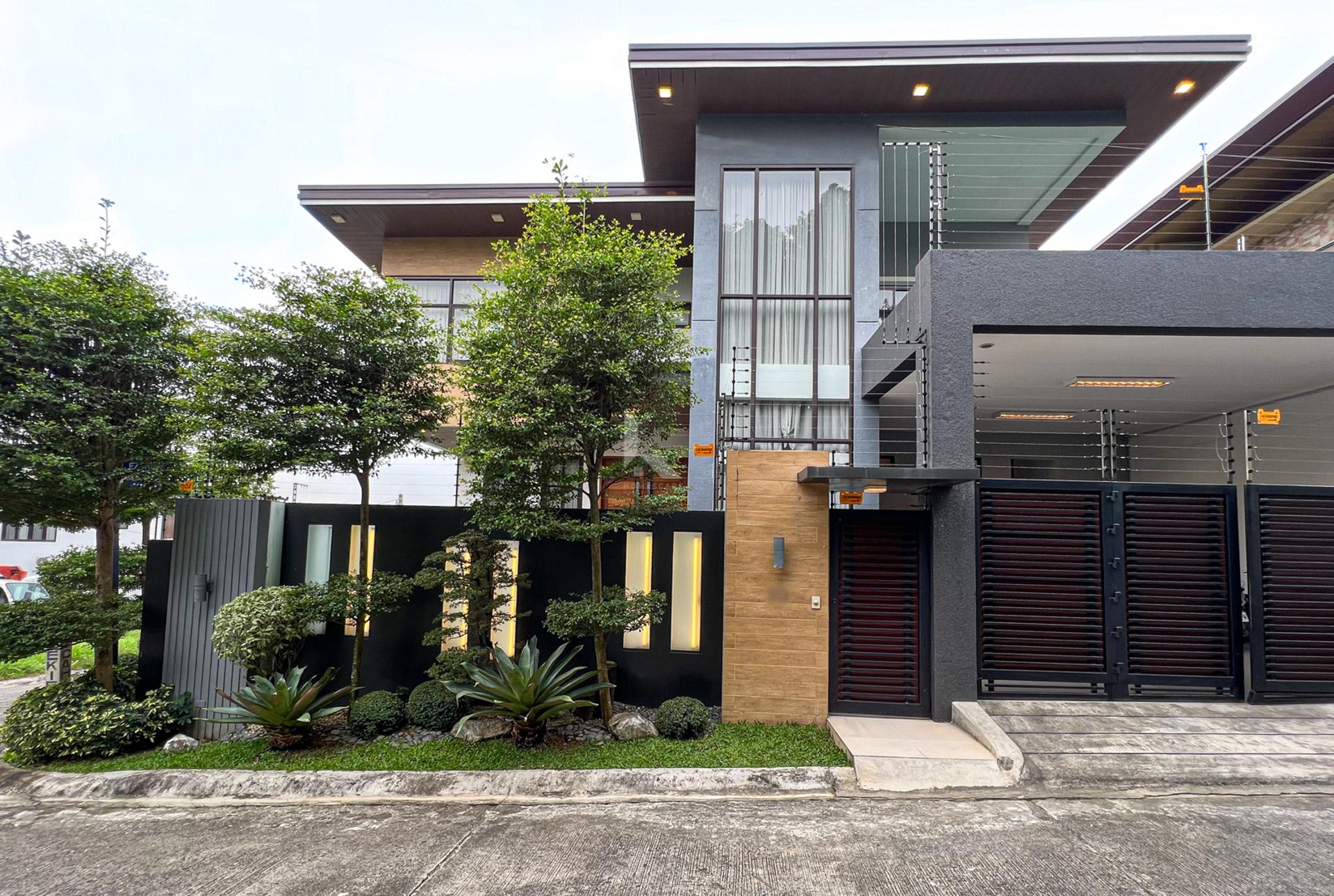 Captivating Modern Industrial Corner House with Mountain View For Sale in Filinvest Heights, Quezon City