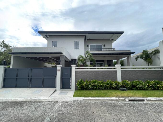 Gorgeous Modern Asian Home For Sale in BF Homes, Parañaque City