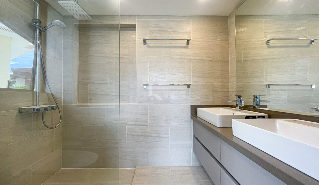 BC55FEA2-D996-4ADA-8A4B-E67253303C75