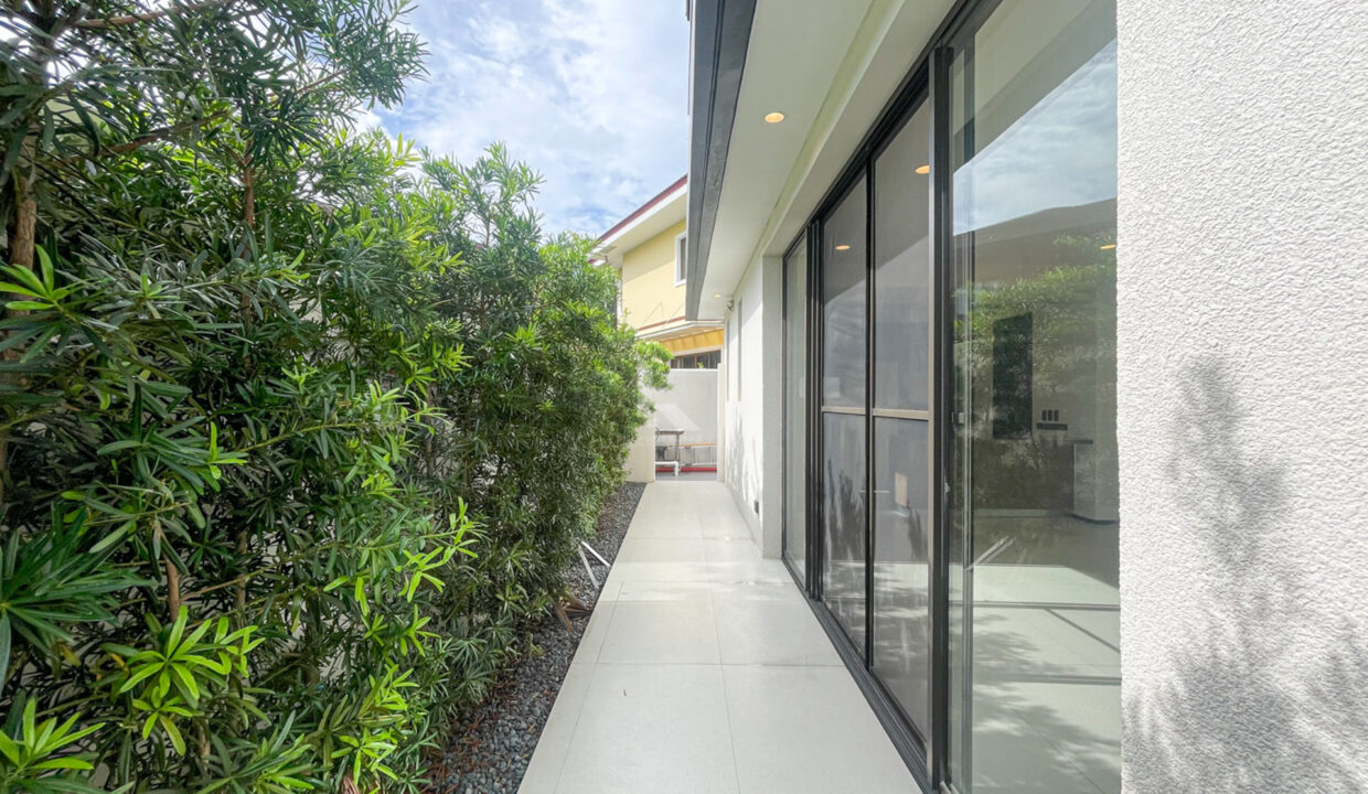 D93A11BC-D575-4462-85A3-1B7DC3BCCD55