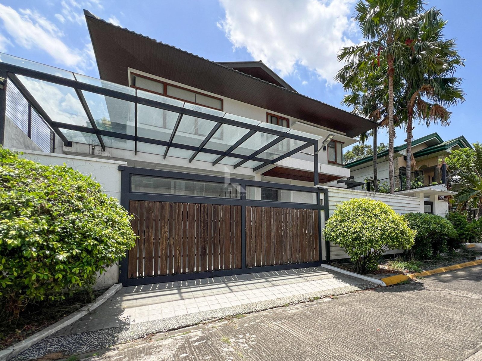 Sophisticated Modern Contemporary House and Lot For Sale in Filinvest ...