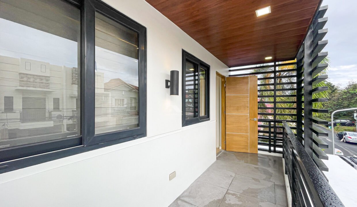 40135600-C34C-436D-80C8-3CBC9B65FF4A