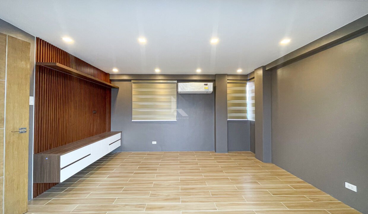 A235EB6B-84A3-49FD-8338-E4A203005260