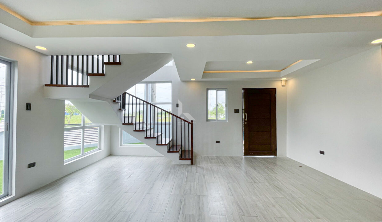 B34ED81F-51BB-45B7-AE35-BF95B4864FBB