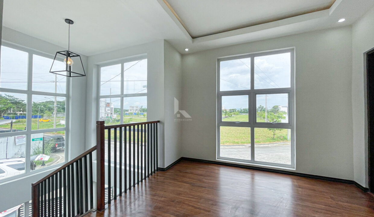 DFE3F3BA-390B-4136-9832-3C9D03F2130C