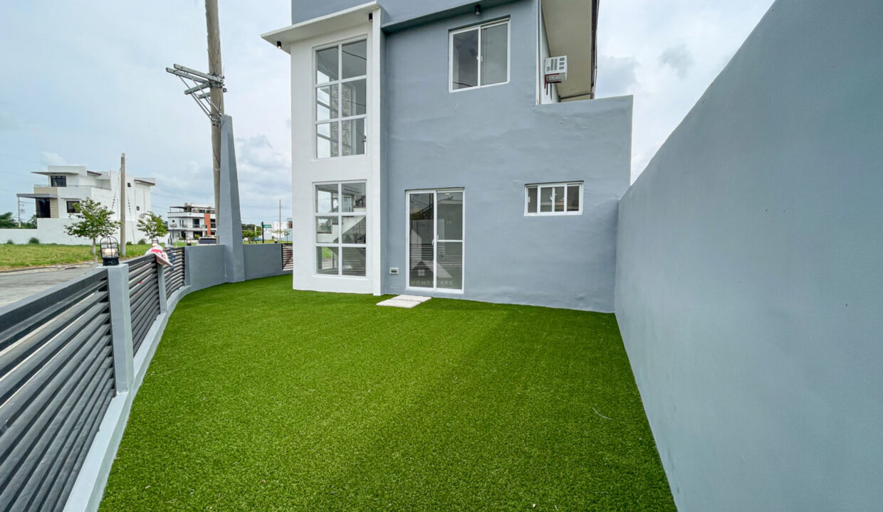 F3EBF2FF-CA54-4C49-901E-5D517943A064