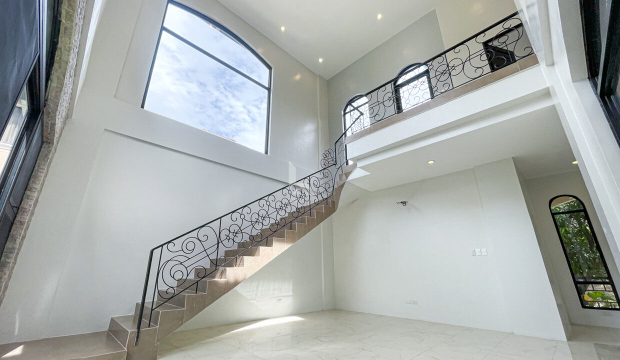 0C24E35B-969E-4150-AB43-D50208B89521