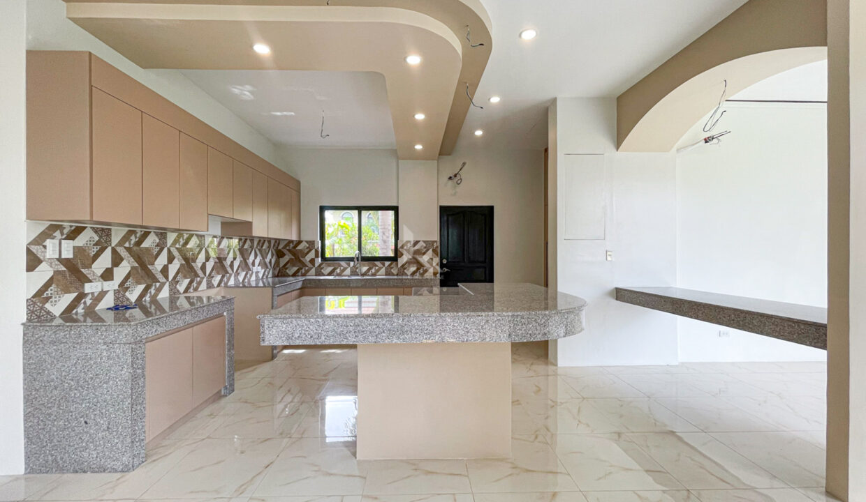 2008639E-2A15-4F9C-B48A-26124BBB5E8C