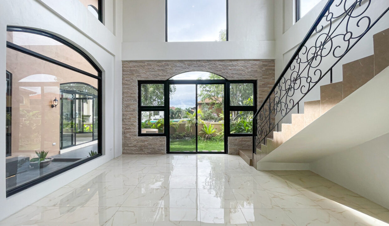 BA12AF83-5E1E-4C21-8042-5FB3B8859099