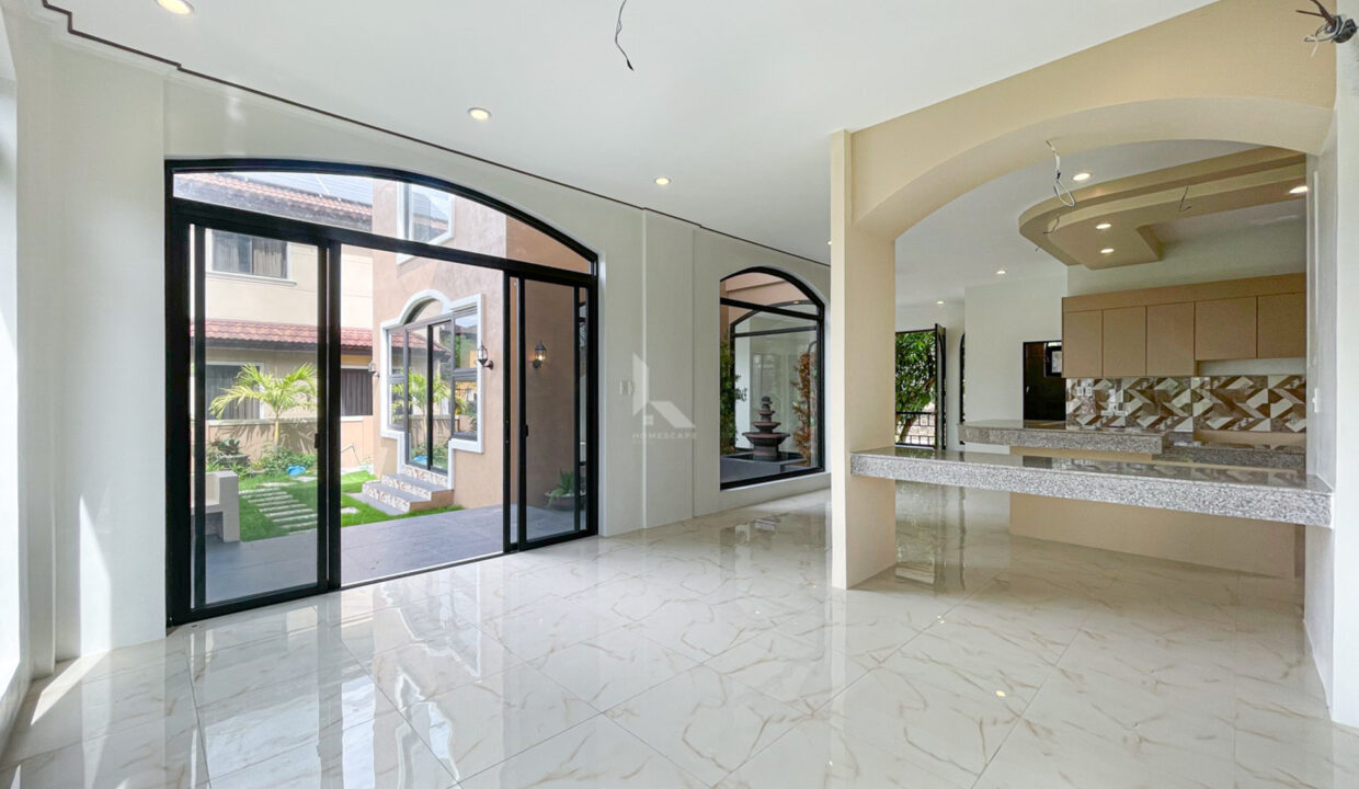 F3A8C800-8FA5-4F84-B68A-D6D852015F0B