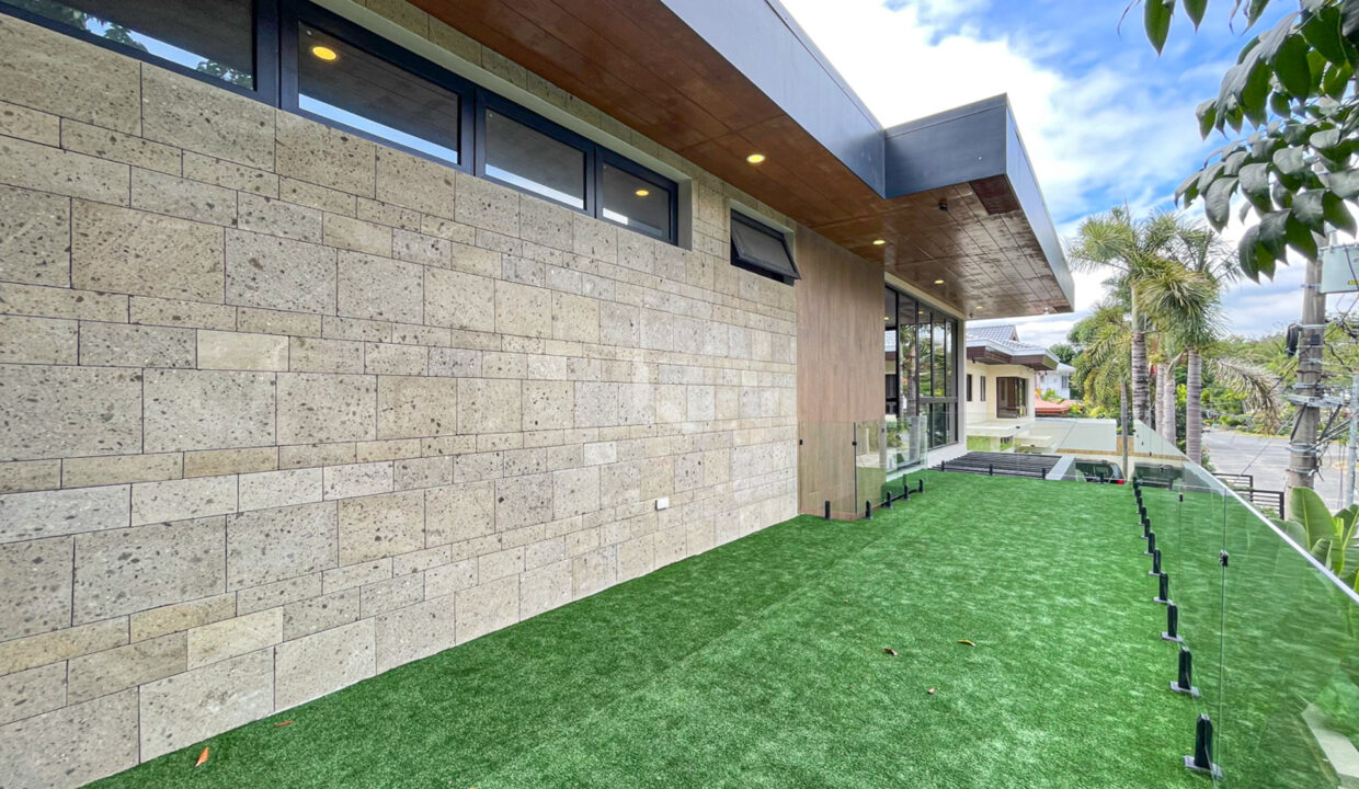 65A569FC-FE00-4A78-B8FF-4C17C9F7375F