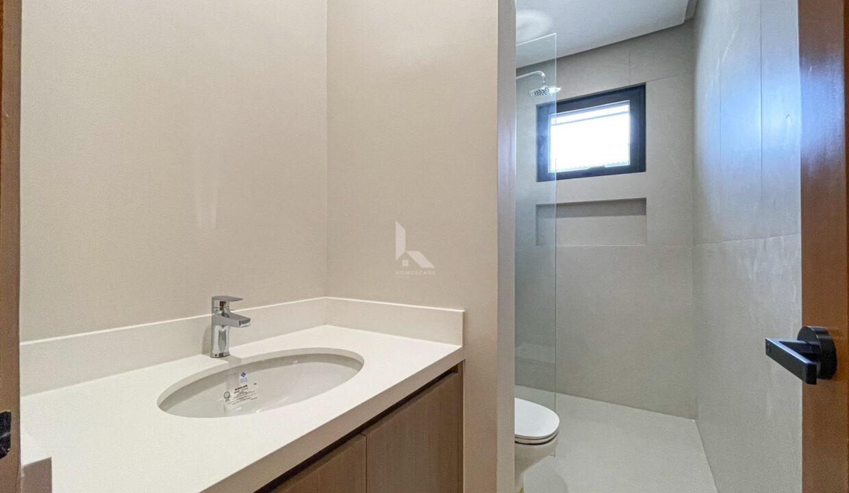 87522728-8A22-46ED-8891-1386B0273ED5