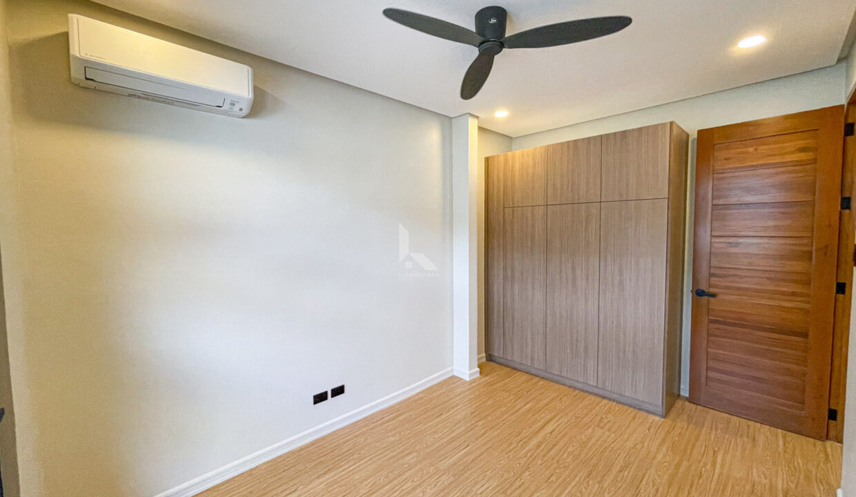 CE3D8F2B-0DC7-41E6-8BCE-985DB9D0AE2F