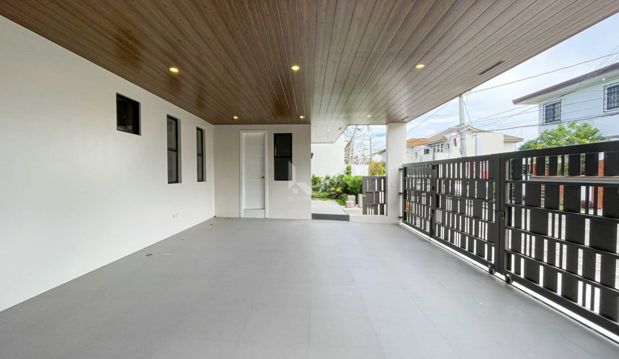 FBDDCDB8-3C33-4AE9-972F-E9E7C30CC754