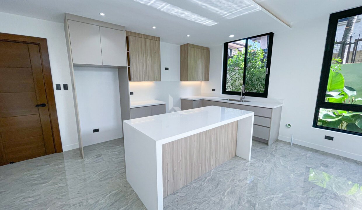 912679D5-1825-490B-8CEC-A45C53623EEF