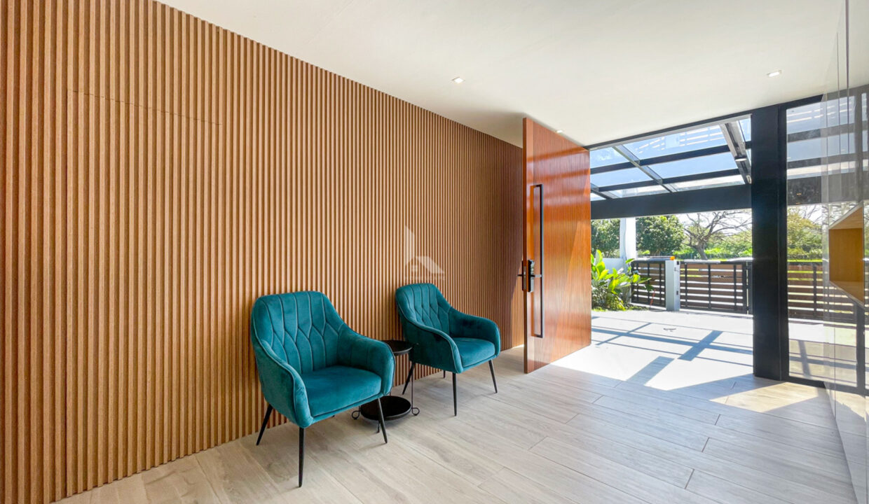 AF9C89DD-0205-40B9-AFA3-5B45249E99E5