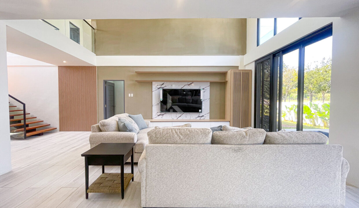 F97A68FE-9285-40E8-9F23-028F3921AFAF