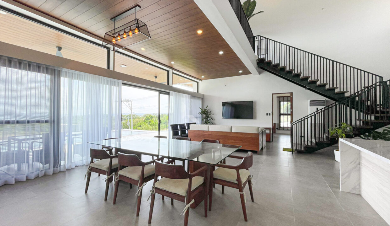 D4C3D35F-176F-493A-9419-282500A8617B