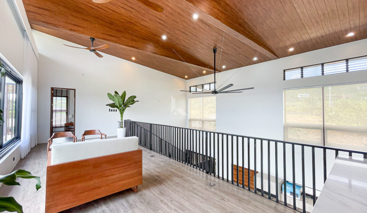 FA61D6EF-2033-48AE-93DD-BE0DD2F902C0