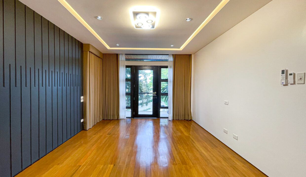 564258A8-256F-4F7E-88F9-BB44044655BB