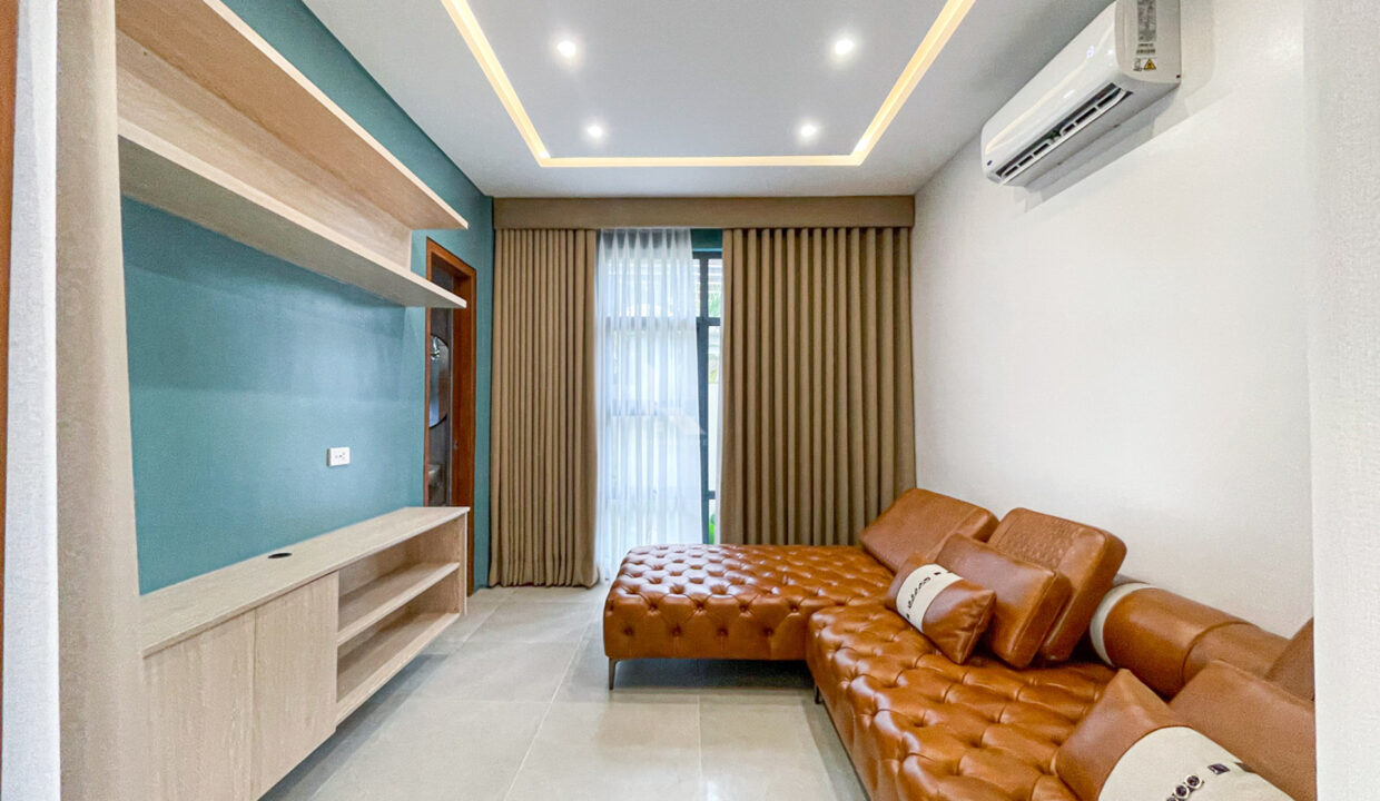 EA46C3BA-BA28-4C76-92C2-CA6A3EC1BB76