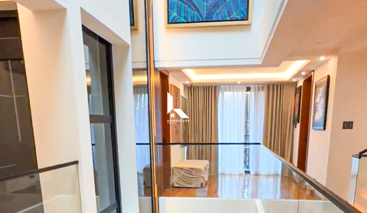 Copy of IG FACADE Post (IG Size) - 2