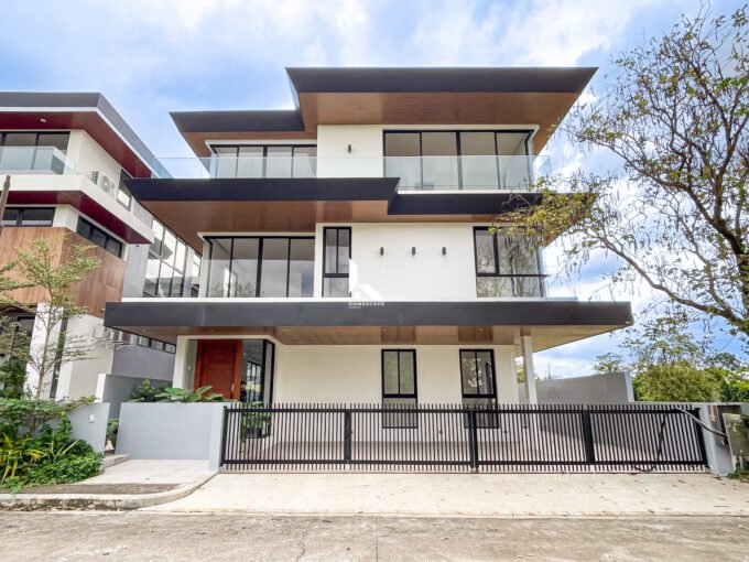 Luxurious Modern Contemporary House and Lot For Sale in Alabang West, Las Pinas City