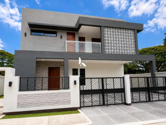 Sleek Minimalist: House and Lot For Sale At The Orchard, Dasmariñas, Cavite