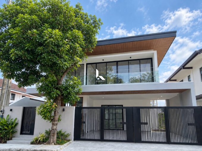 Lush Modernity: Brand-New House and Lot For Sale At Tahanan Village, Parañaque City