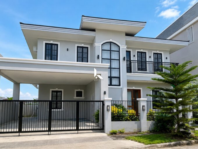 Parisian Charm: House and Lot For Sale At Chateaux De Paris, South Forbes, Silang, Cavite